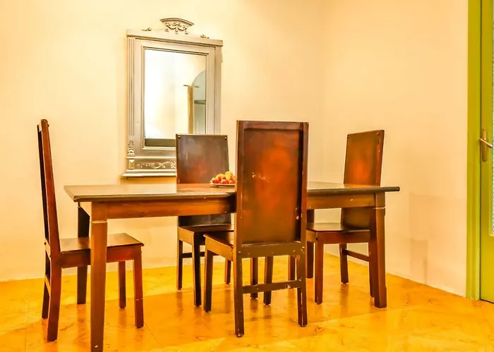 Basic Platja Apartment
