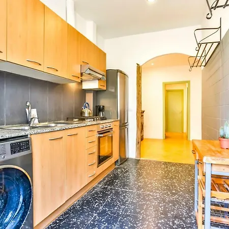 Basic Platja Barcellona